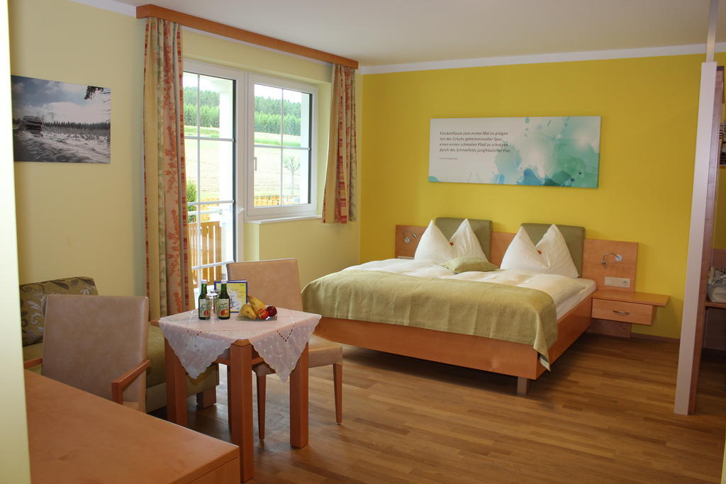 Gasthof-Pension Nordwald Harbach  객실 사진